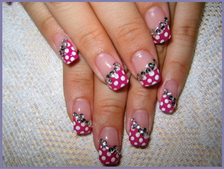 black-and-pink-nail-designs-96-10 Modele de unghii negre și roz