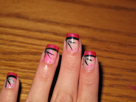 black-and-pink-nail-designs-96-3 Modele de unghii negre și roz