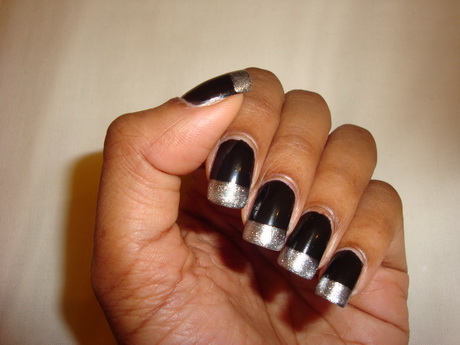 black-and-silver-nail-designs-58-10 Modele de unghii negre și argintii