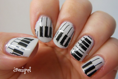 black-and-white-nail-art-pictures-24-13 Imagini de unghii alb-negru