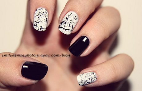 black-and-white-nail-art-20-2 Arta unghiilor alb-negru