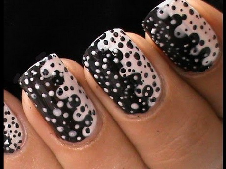 black-and-white-nail-designs-for-short-nails-79-4 Modele de unghii alb-negru pentru unghii scurte