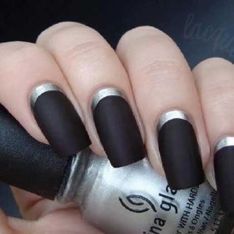 black-nail-art-31-14 Arta unghiilor negre