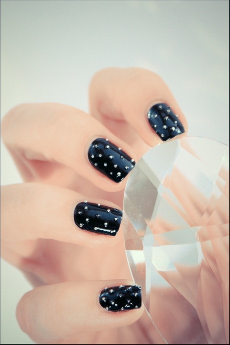 black-nail-art-31-6 Arta unghiilor negre