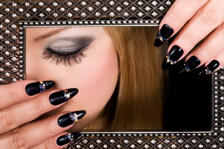 black-nails-with-design-88-6 Cuie negre cu design