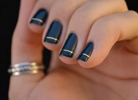 black-nails-with-design-88-9 Cuie negre cu design