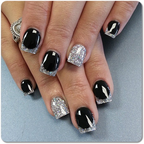 black-white-and-silver-nail-designs-99-15 Modele de unghii alb-negru și argintiu