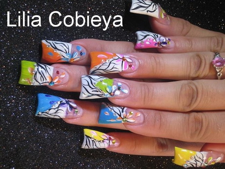 colorful-nail-art-designs-68-10 Modele colorate de unghii