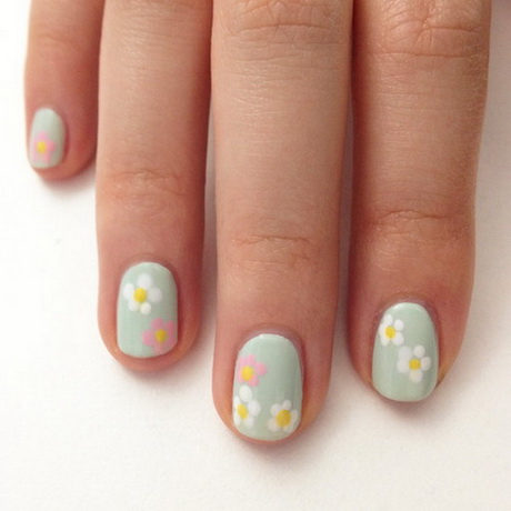 cute-and-easy-nail-ideas-28-18 Idei de unghii drăguțe și ușoare