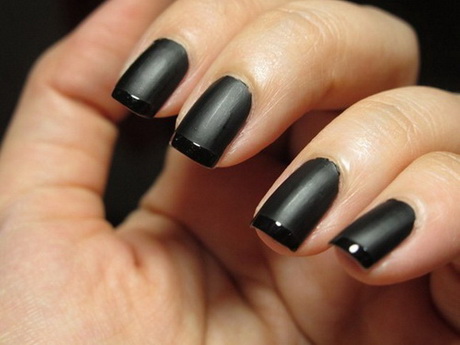 cute-black-nail-designs-04-11 Modele drăguțe de unghii negre
