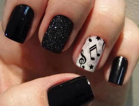 cute-black-nail-designs-04-2 Modele drăguțe de unghii negre