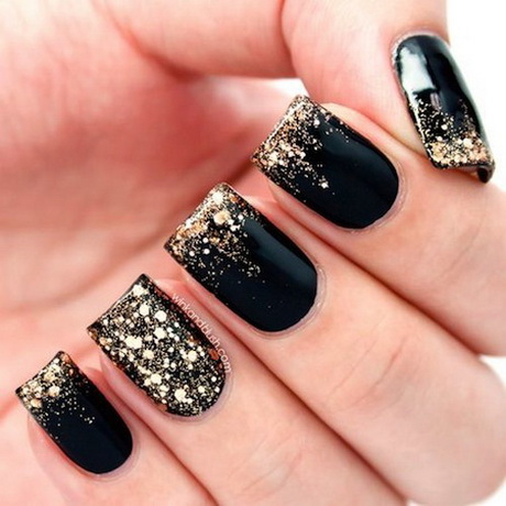 cute-black-nail-designs-04-5 Modele drăguțe de unghii negre