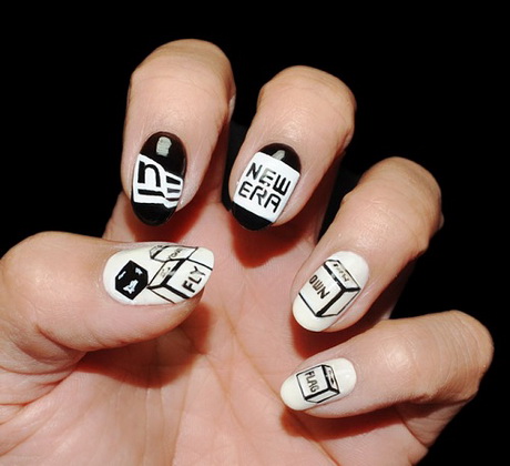 cute-black-nail-designs-04-8 Modele drăguțe de unghii negre