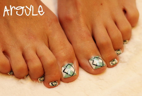 cute-designs-for-toenails-04-7 Modele drăguțe pentru unghiile de la picioare