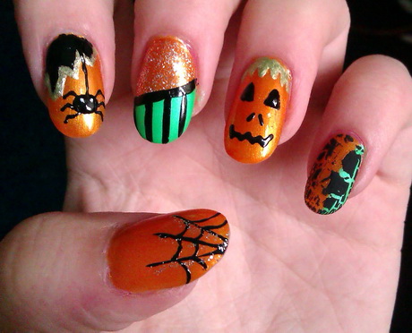 cute-halloween-nail-designs-79-17 Modele drăguțe de unghii de halloween