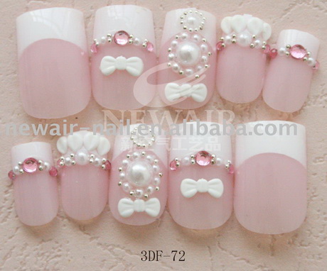 cute-nail-designs-with-rhinestones-90-11 Modele drăguțe de unghii cu pietre