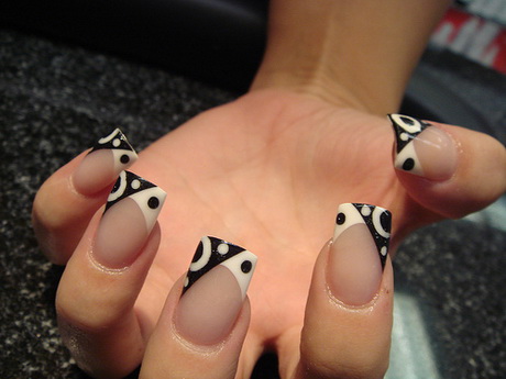 designs-on-nails-21-11 Modele pe unghii