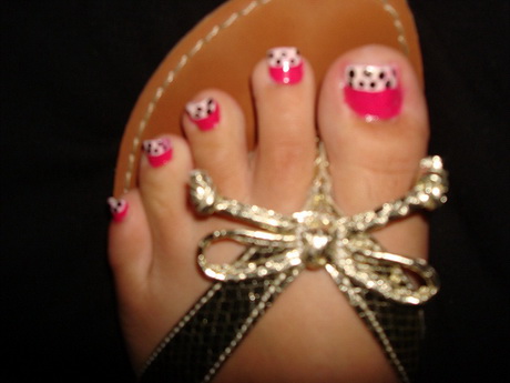 easter-toe-nail-designs-11-12 Modele de unghii de Paște