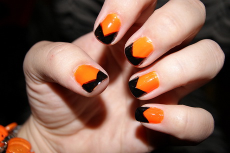 easy-halloween-nail-designs-45-6 Modele ușoare de unghii de halloween