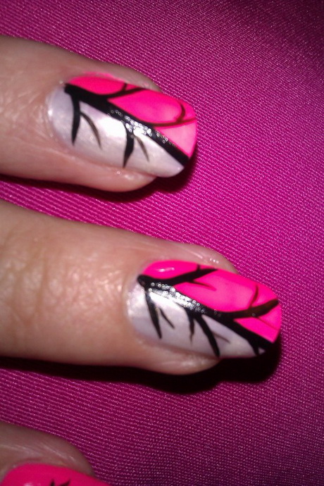 easy-nail-art-designs-at-home-for-beginners-30-18 Design ușor de unghii la domiciliu pentru începători