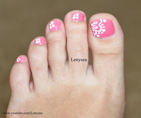 easy-nail-designs-for-toes-75-17 Design ușor de unghii pentru degetele de la picioare