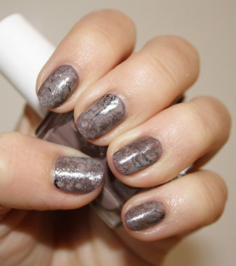 fall-manicure-ideas-88-18 Idei de manichiură de toamnă