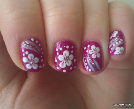 flower-design-on-nails-40-16 Design de flori pe unghii