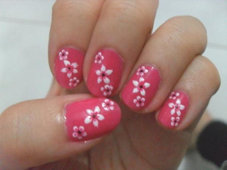 flower-design-on-nails-40-19 Design de flori pe unghii