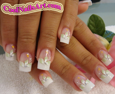 french-nails-with-design-08-6 Unghiile franceze cu design