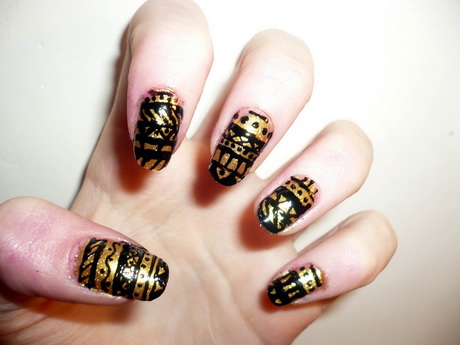 Aur nail art