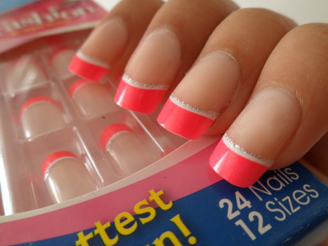 images-of-fake-nails-37-6 Imagini de unghii false