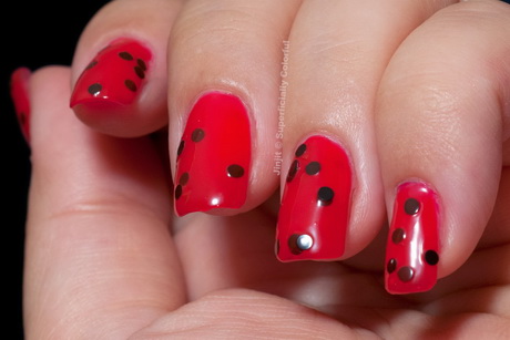 ladybug-nail-art-17-6 Ladybug nail art