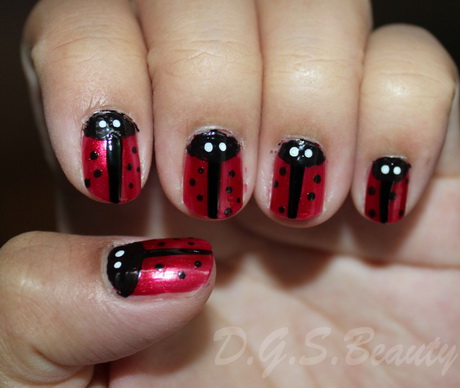 ladybug-nail-art-17-7 Ladybug nail art