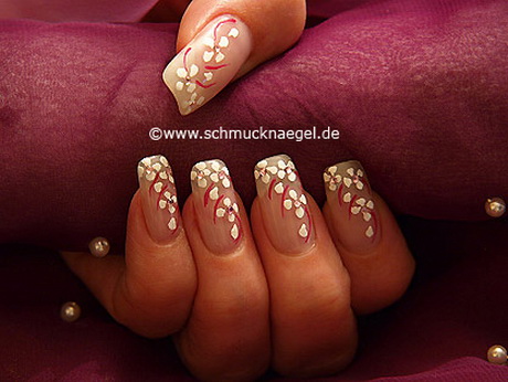 nail-art-stones-81-2 Pietre de artă pentru unghii