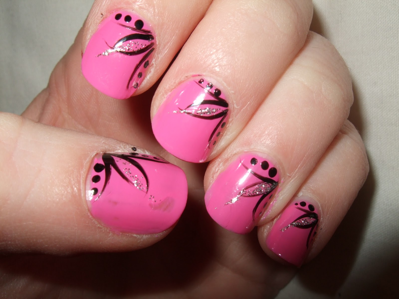 nail-arts-images-14-18 Arta unghiilor imagini