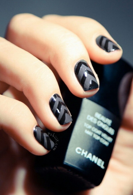 nail-designs-for-black-nails-79-9 Modele de unghii pentru unghii negre