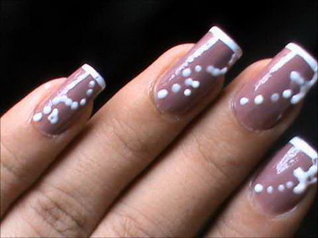 nail-polish-designs-for-beginners-33-19 Modele de lacuri de unghii pentru începători