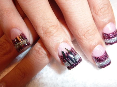 nails-styles-48-7 Stiluri de unghii