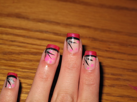 pink-and-black-toe-nail-designs-96-9 Modele de unghii roz și negru