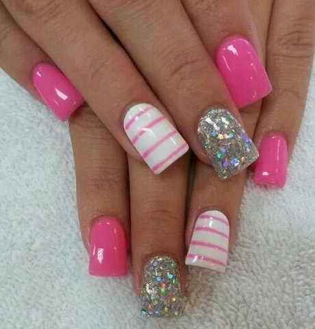 pink-nails-designs-60-19 Modele de unghii roz