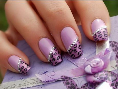purple-nail-art-designs-10-7 Modele de unghii violet