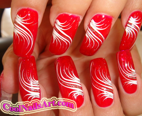 red-nail-art-designs-14-15 Modele de unghii roșii