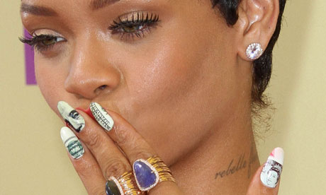 rihanna-nail-designs-62-10 Modele de unghii Rihanna