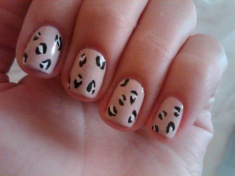 short-nail-art-design-88-14 Design scurt de unghii