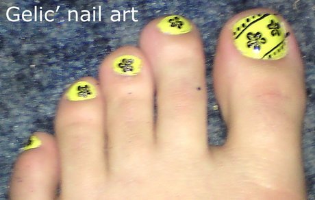 simple-toe-nail-art-21 Simplu deget de la picior nail art