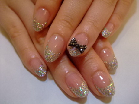 sparkly-nail-designs-81-14 Modele de unghii strălucitoare
