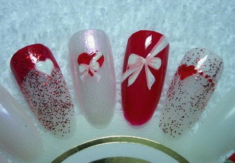 Valentine nail art modele
