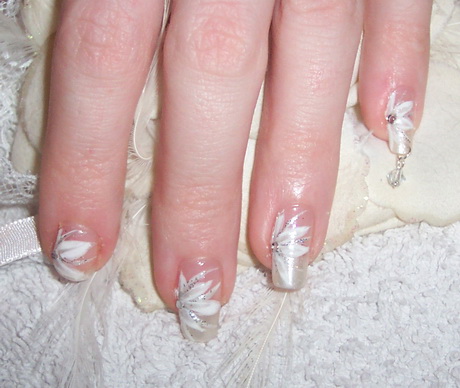 wedding-nails-designs-16-17 Modele de unghii de nunta