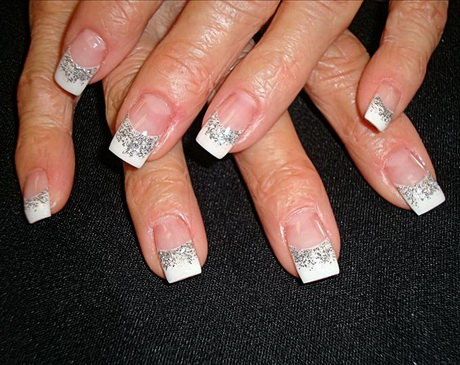 white-and-silver-nail-designs-15-14 Modele de unghii albe și argintii