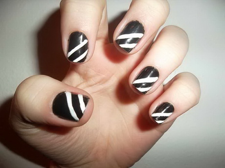 white-black-nail-designs-13-17 Alb negru modele de unghii